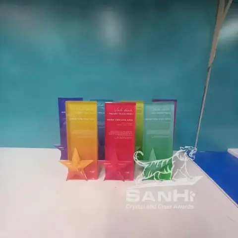Kỷ niệm chương pha lê