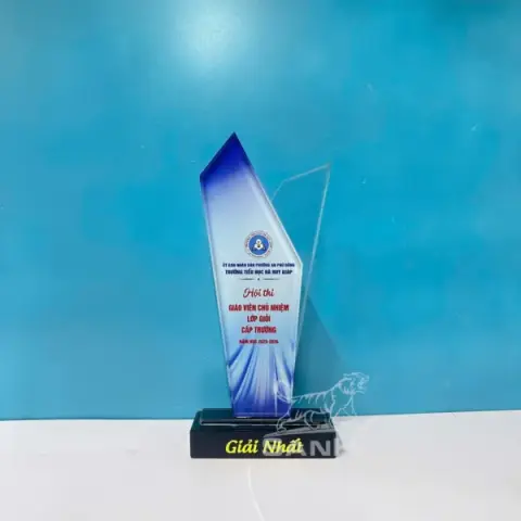 Kỷ niệm chương pha lê