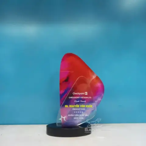 Kỷ niệm chương pha lê