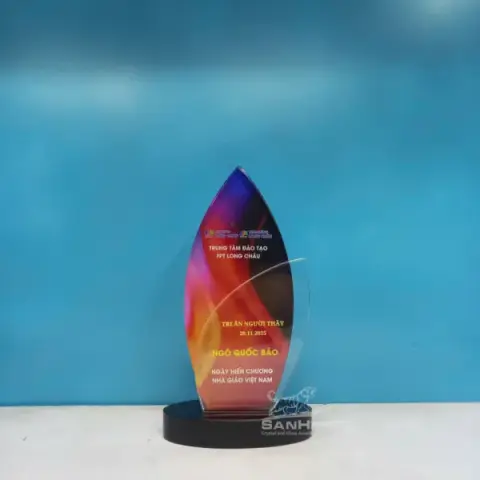 Kỷ niệm chương pha lê