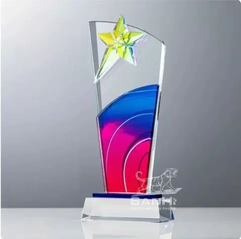 Kỷ niệm chương pha lê