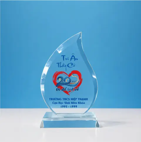 Kỷ niệm chương tri ân Thầy Cô
